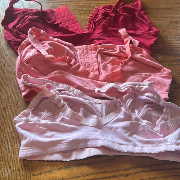 3 Pink Bras - Picture 3 of 5